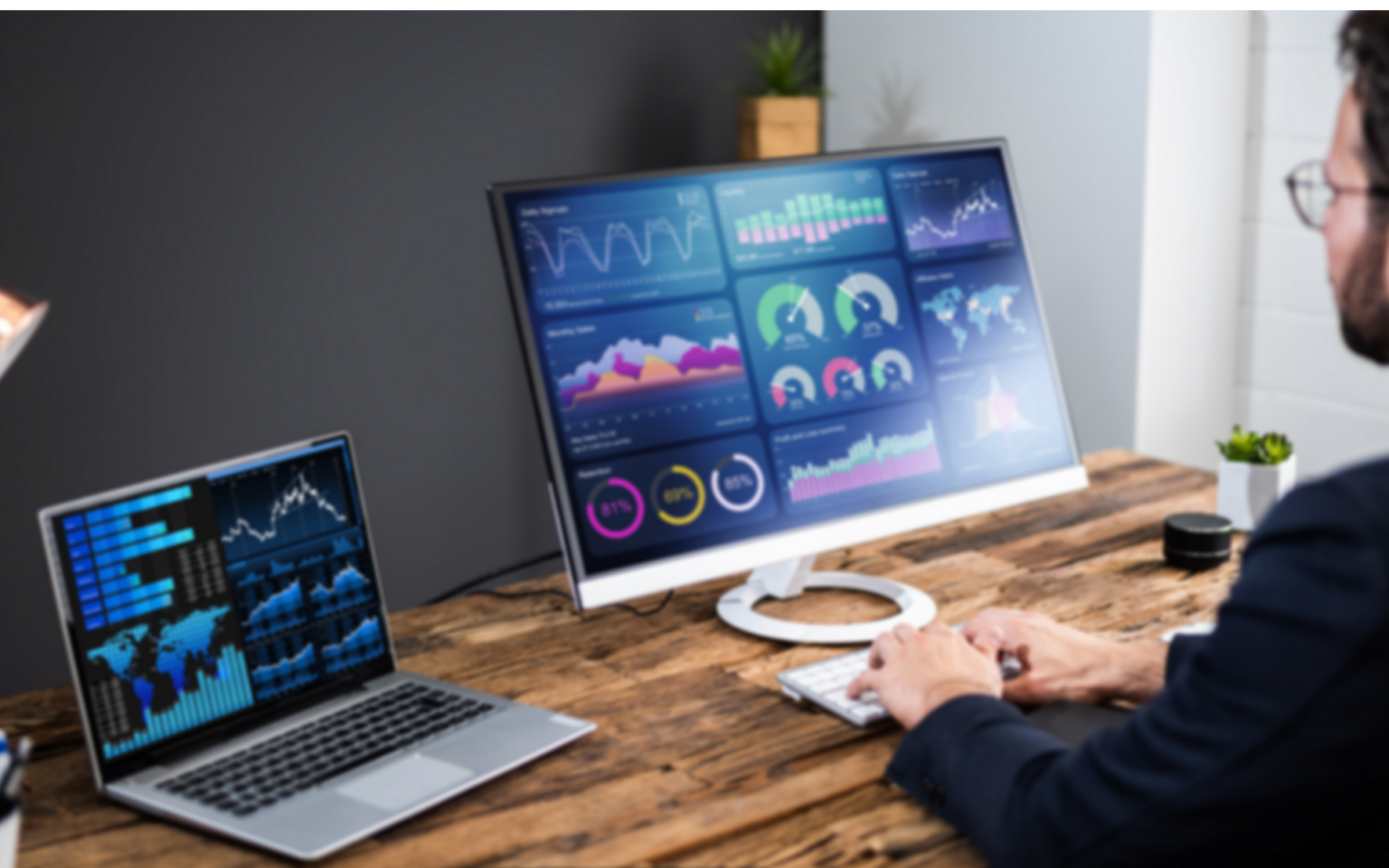 What is Network Monitoring? Definition & Breakdown - Forenova